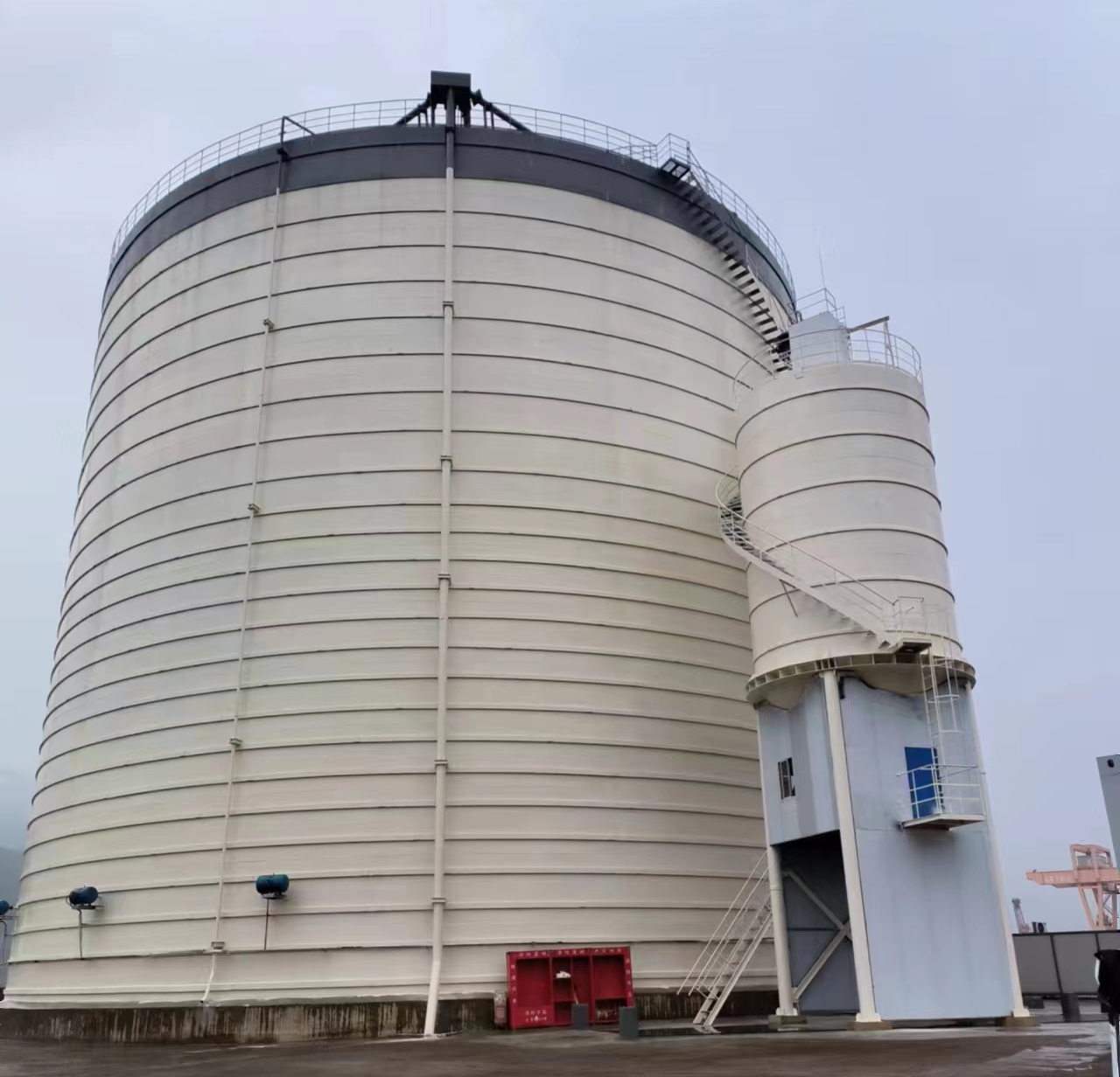 阿拉善右10万吨水泥钢板库